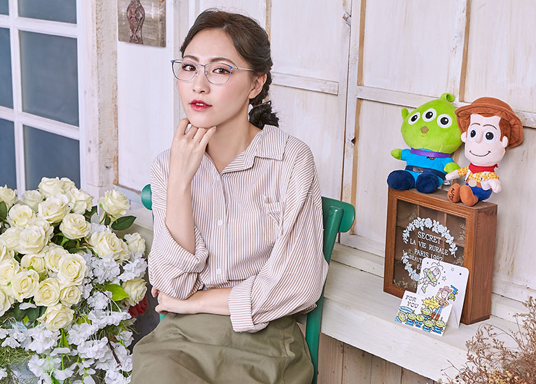 Toy Story × 胡迪方框眼鏡 締造歷史 ◆ 藏青藍