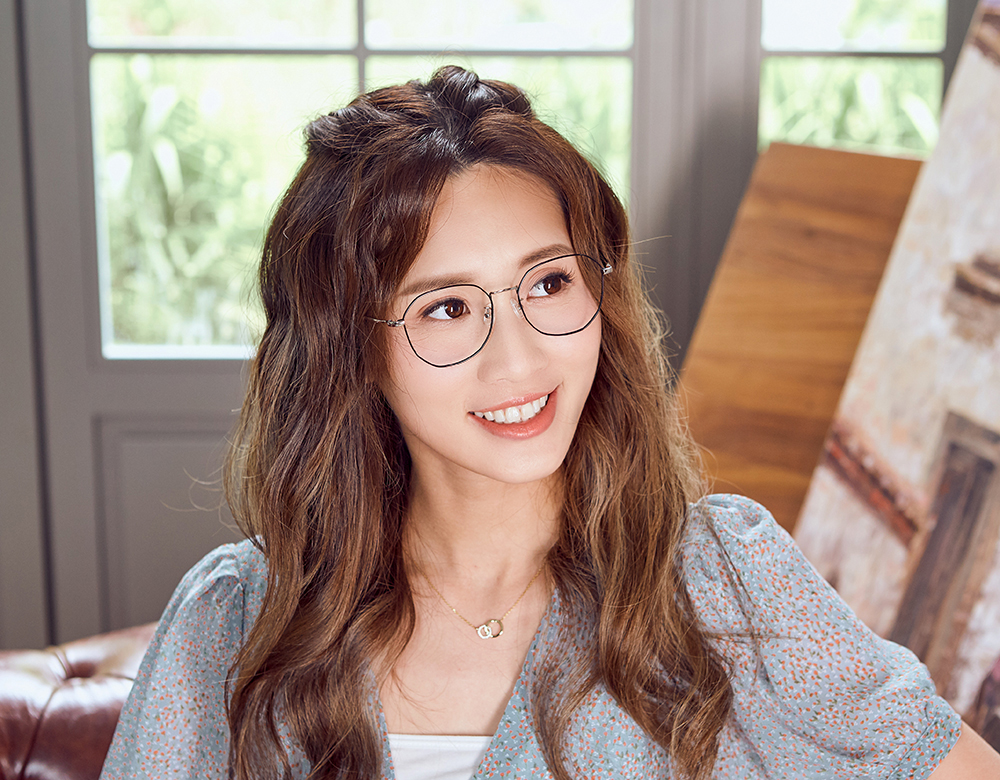 Disney花現春天│蕊蜜花栗鼠 多邊框眼鏡✿經典黑