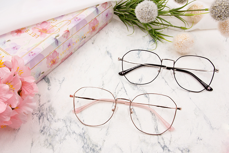 Disney花現春天│蕊蜜花栗鼠 多邊框眼鏡✿經典黑