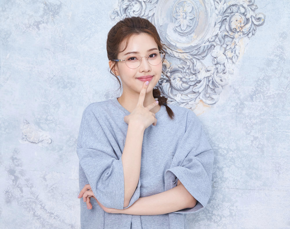 LINE FRIENDS★莎莉款｜玩耍小雞 橢圓框眼鏡｜動感金