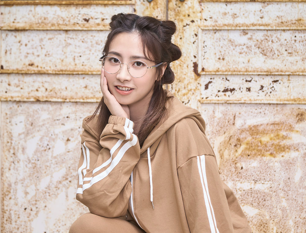 LINE FRIENDS★莎莉款｜玩耍小雞 橢圓框眼鏡｜蜜白金