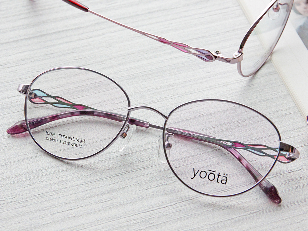 YOOTA | 花磚造型橢圓框眼鏡 灰紫色