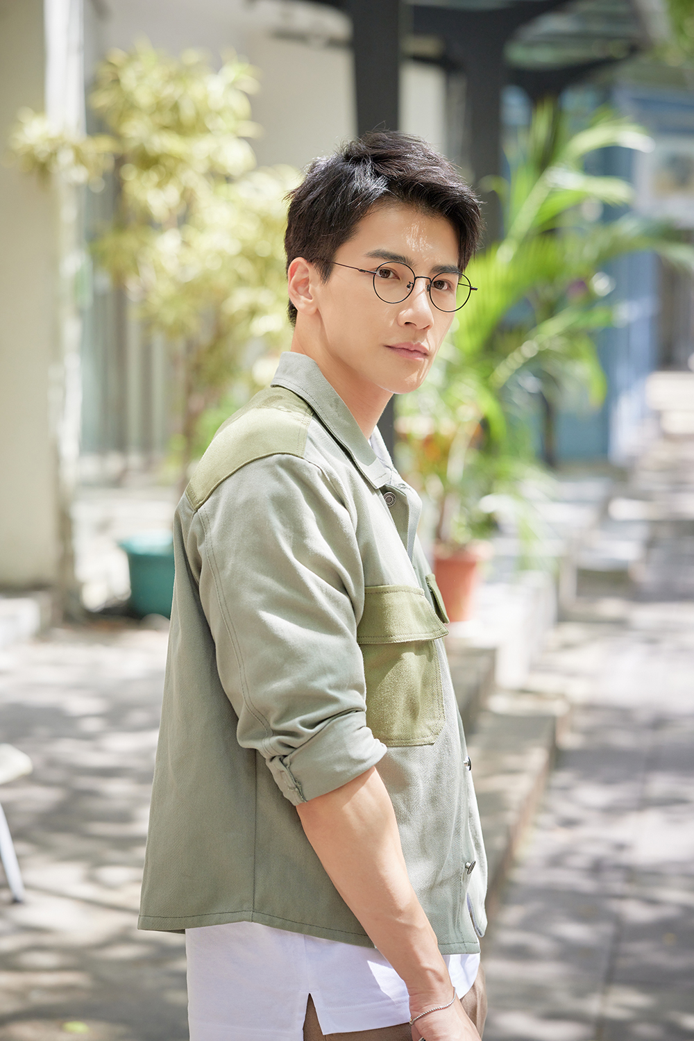 極．纖細輕款｜知性款波士頓框眼鏡 格調黑