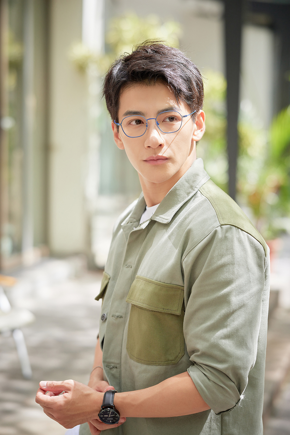 極．纖細輕款｜造型方框眼鏡 金屬藍