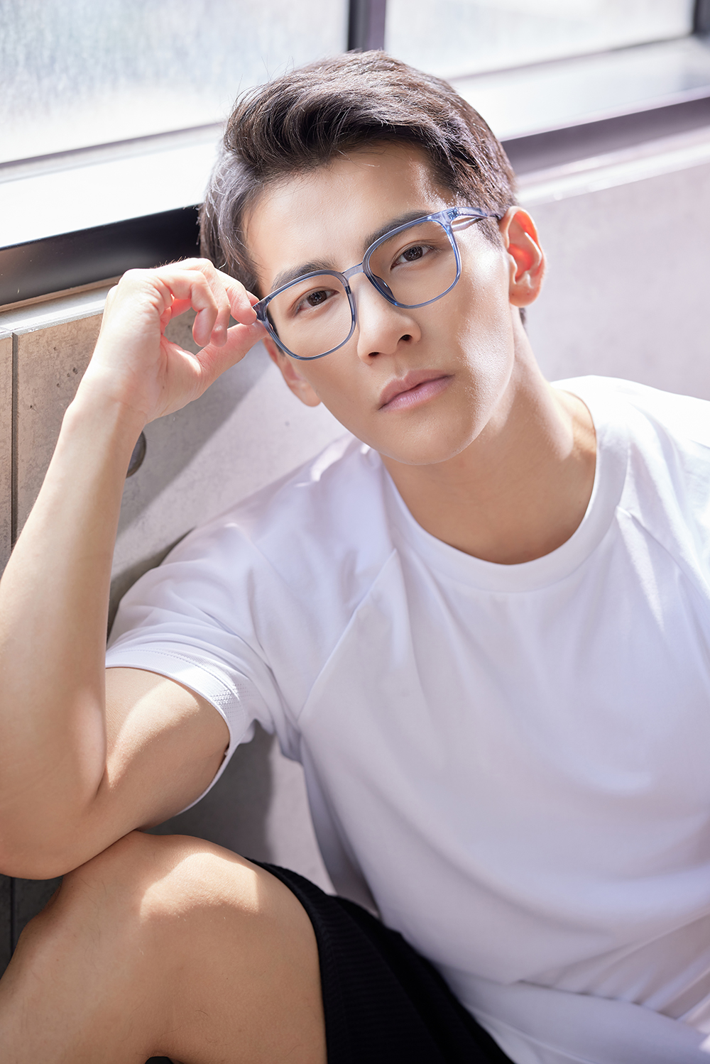 極．纖細輕款｜隨性款大方框眼鏡 琉璃藍