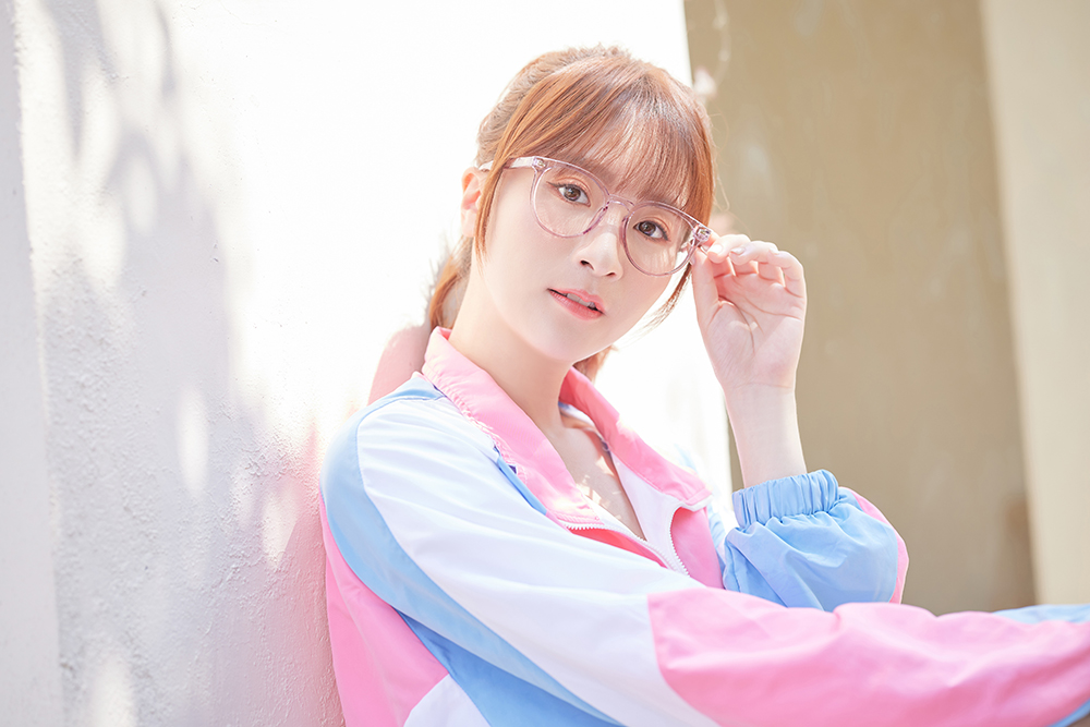 極．纖細輕款｜簡約有型圓框眼鏡 透粉紫