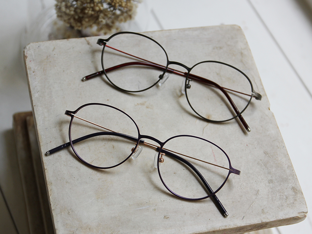 極．纖細輕款｜造型波士頓框眼鏡 霧灰/紅