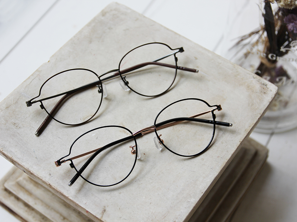 極．纖細輕款｜輕盈舒適波士頓框眼鏡 拿鐵棕