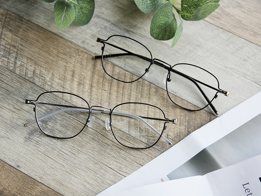 極．纖細輕款｜輕盈舒適方框眼鏡 晨曦灰