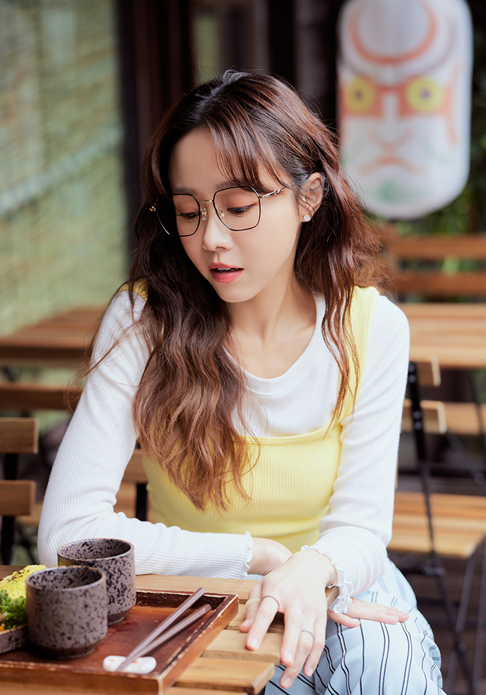 SOU・SOU l 慵懶小貓 大方框眼鏡❀霧黑/金