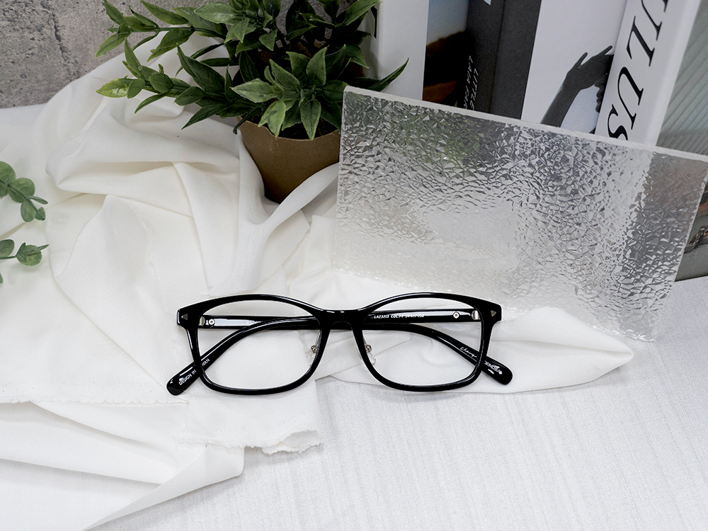 ❰台灣設計師聯名❱_LAIMO系列｜詼諧來貘 長方框眼鏡｜霧黑白