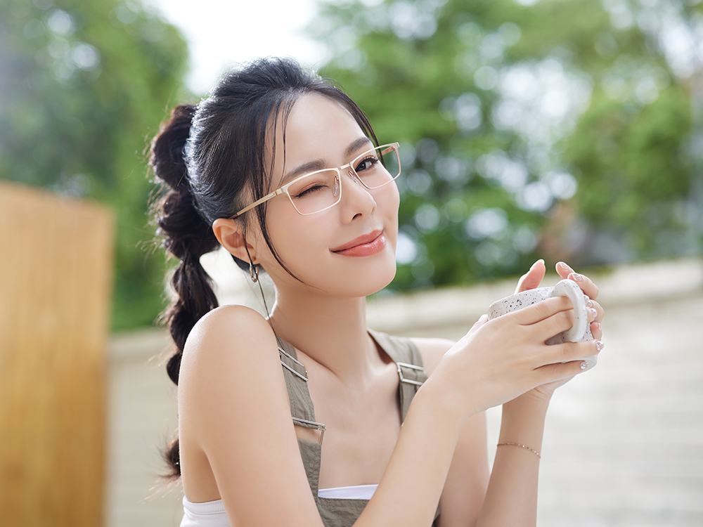 極‧舒適3.0系列 l 科技質感長方框眼鏡 | 流光金