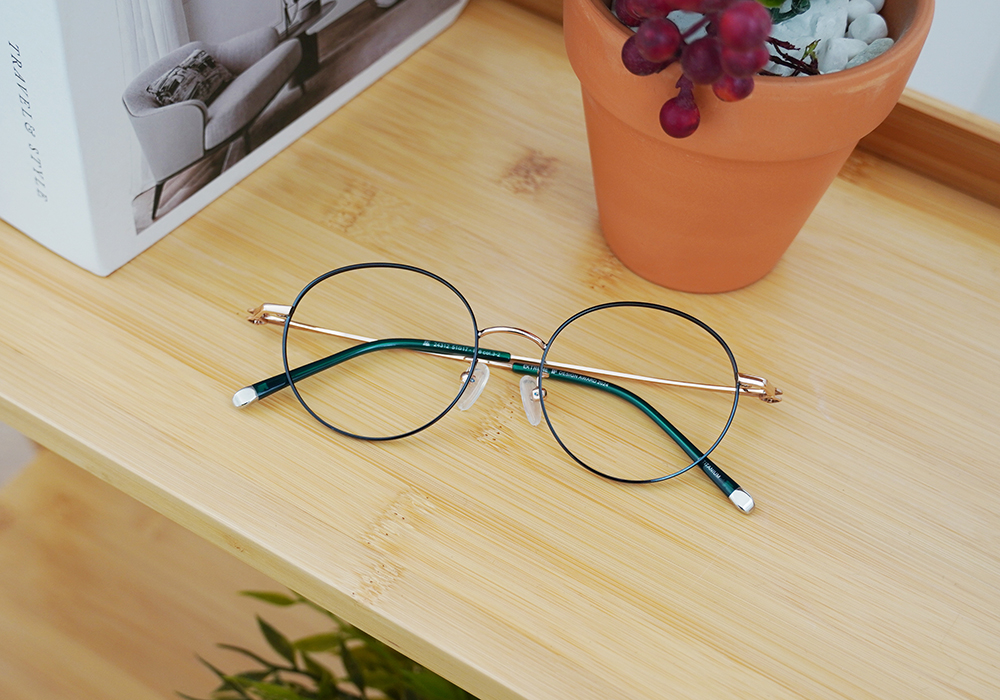 🏆IF設計獎 | 極‧舒適3.0系列 l 模範圓框眼鏡 l 墨綠金