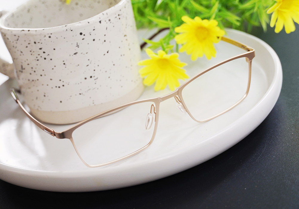 極‧舒適3.0系列 l 科技質感長方框眼鏡 | 流光金