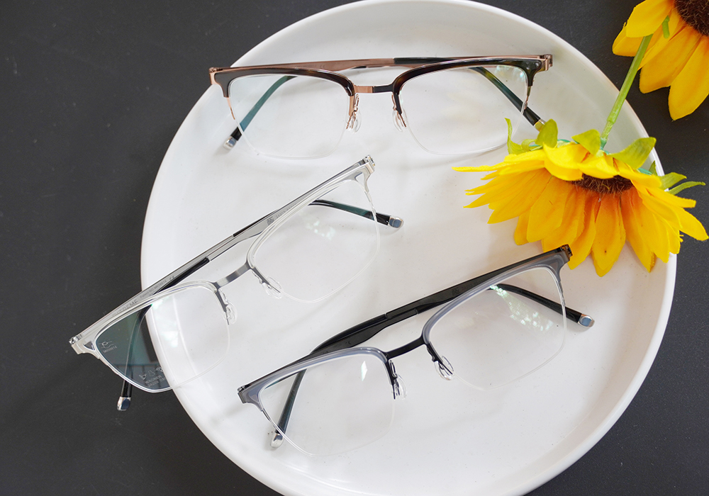 極‧舒適3.0系列 l 成穩眉框眼鏡 | 黑茶棕