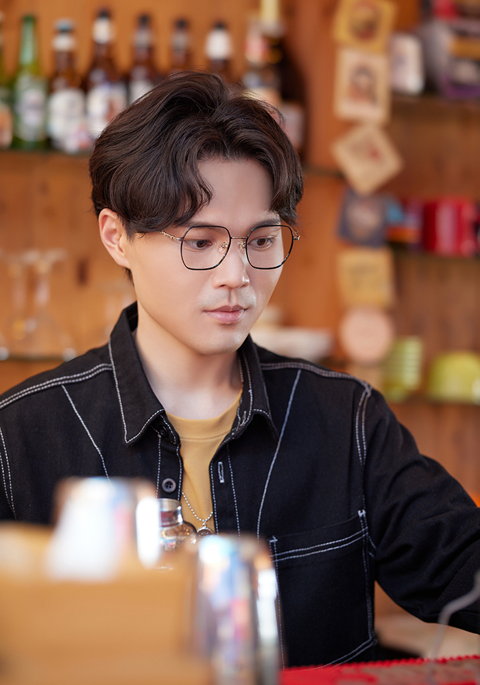 ONE PIECE |香吉士-刀叉風暴 多邊框眼鏡|紳士黑