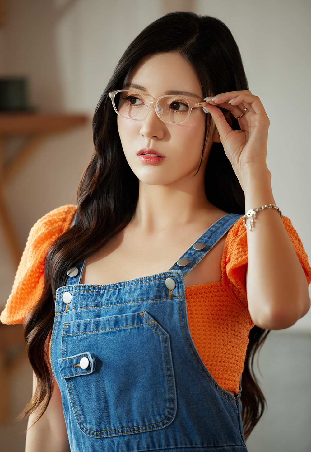 FORECO | 現代極簡長方框眼鏡 | 低調透橘