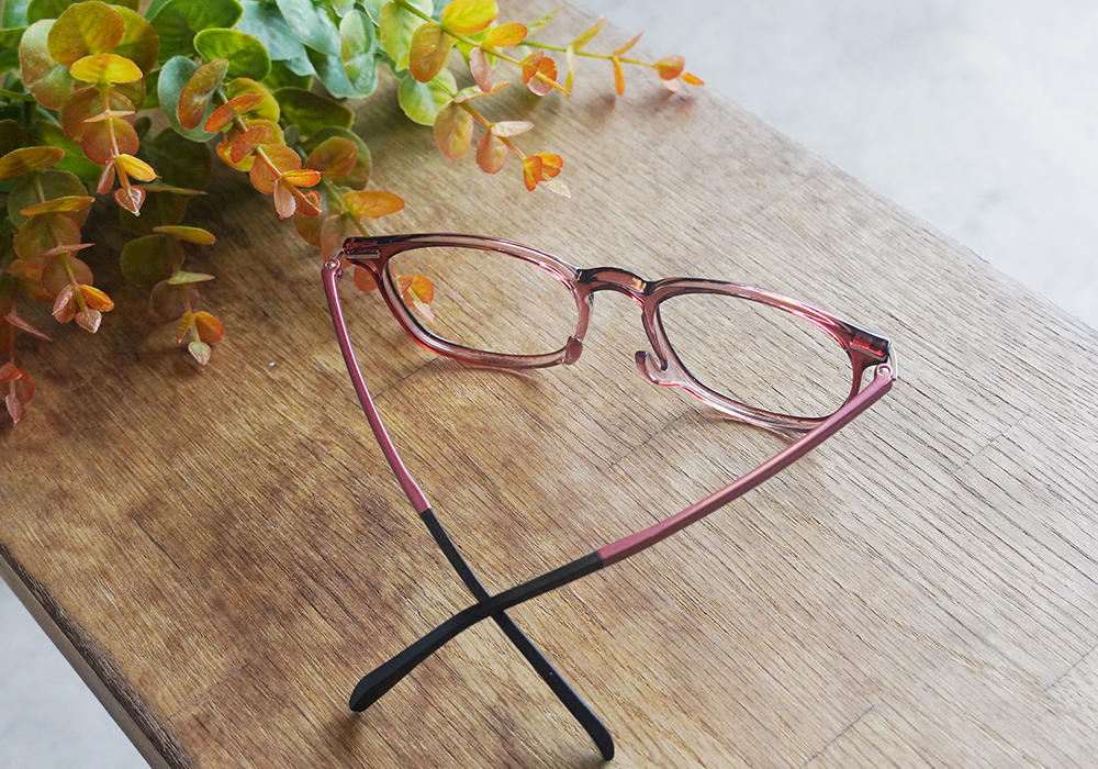 FORECO | 大方寬厚方框眼鏡 | 透黑紅
