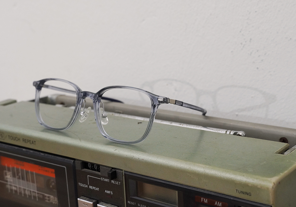 FORECO | 獨立自主長方框眼鏡 | 智慧透藍