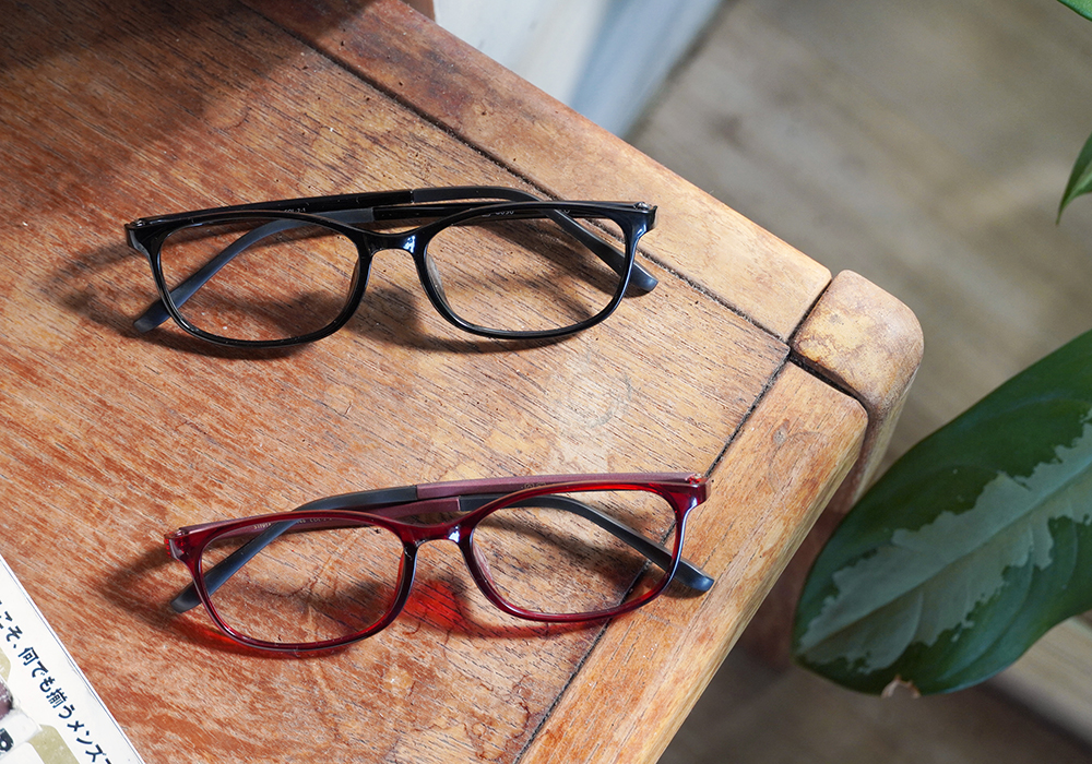 FORECO | 機智伶俐長方框眼鏡 | 鋼質黑