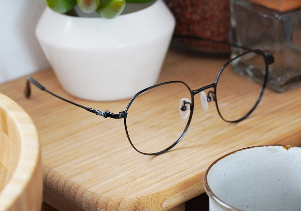 FORECO | 溫柔婉約多邊框眼鏡 | 細緻黑