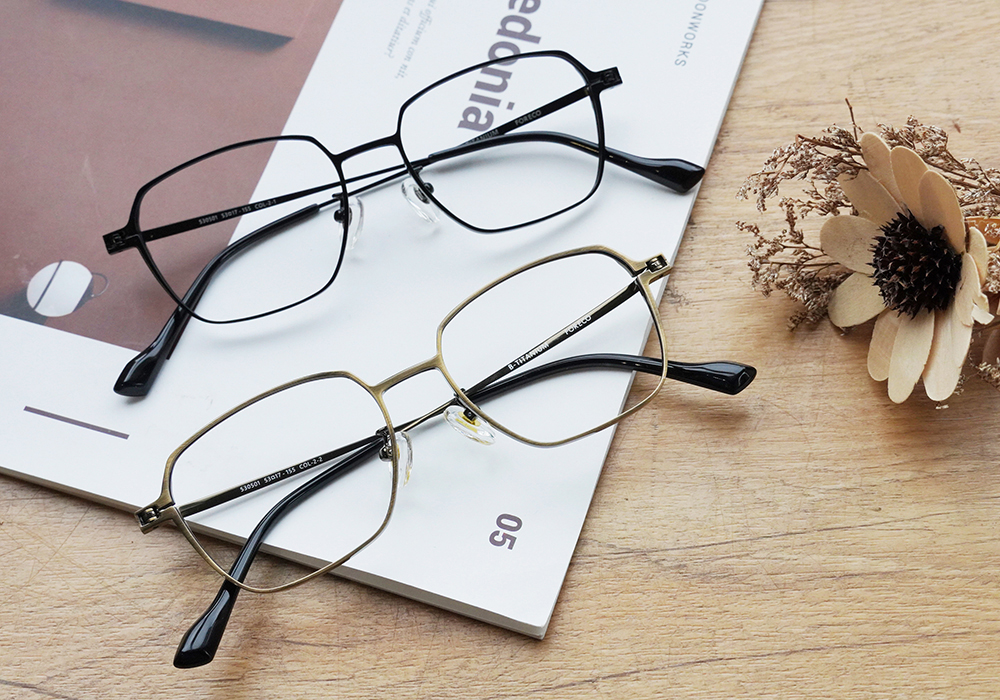 FORECO | 旅行意義多邊框眼鏡 | 雀躍黑