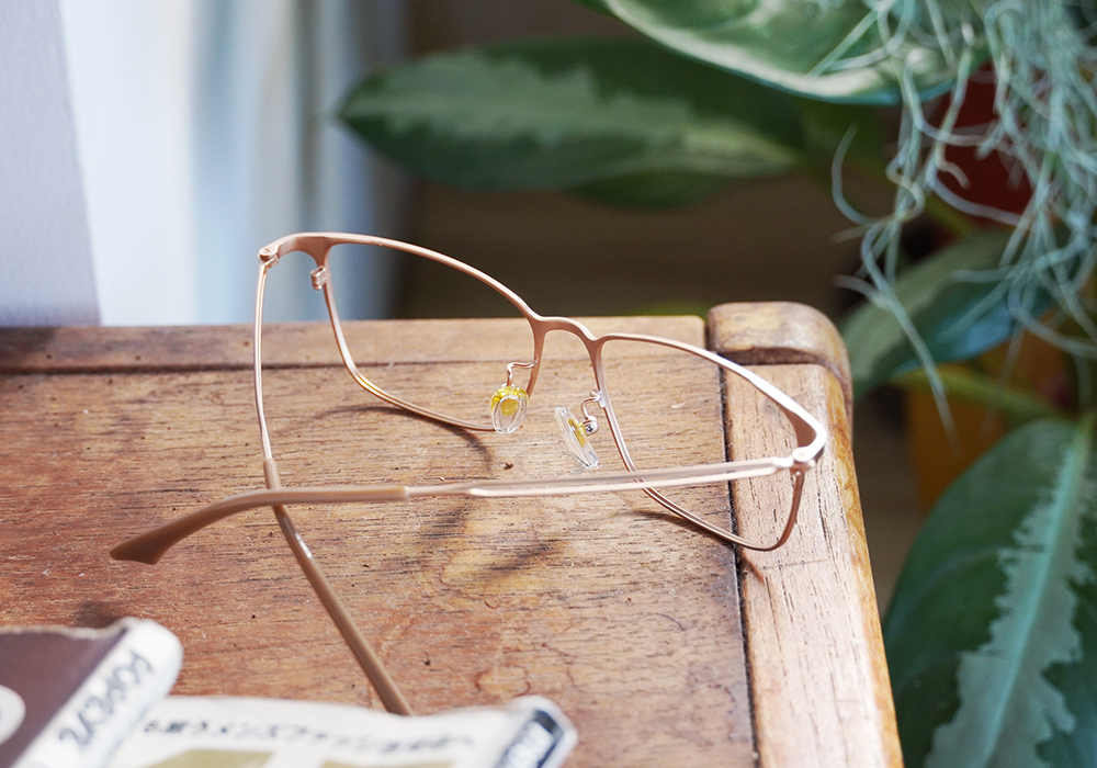 FORECO | 知性嚴謹長方框眼鏡 | 博學奶咖