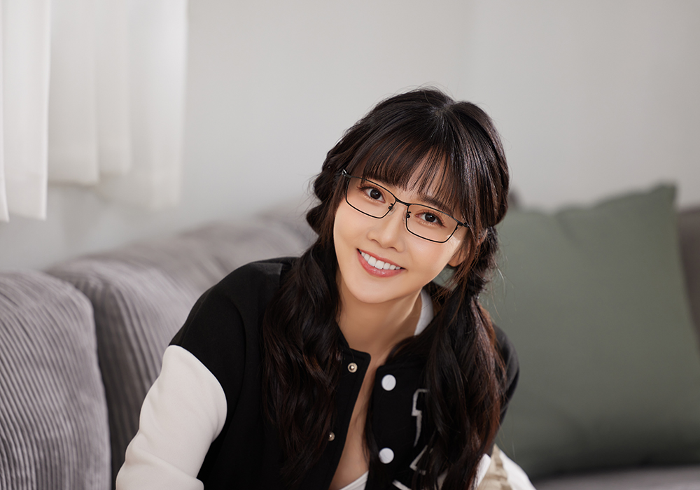 FORECO | 細邊旋繞長方框眼鏡｜細緻黑