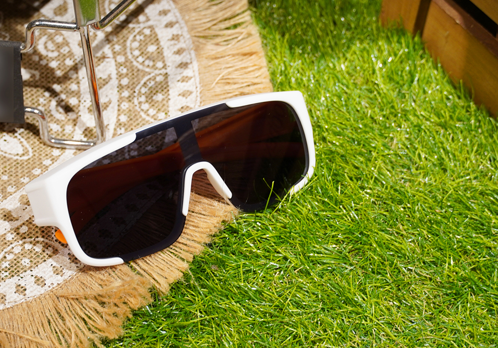 SUPER IDOL | 套鏡 | 熱情洋溢護眼框太陽眼鏡 | 活力白x橘