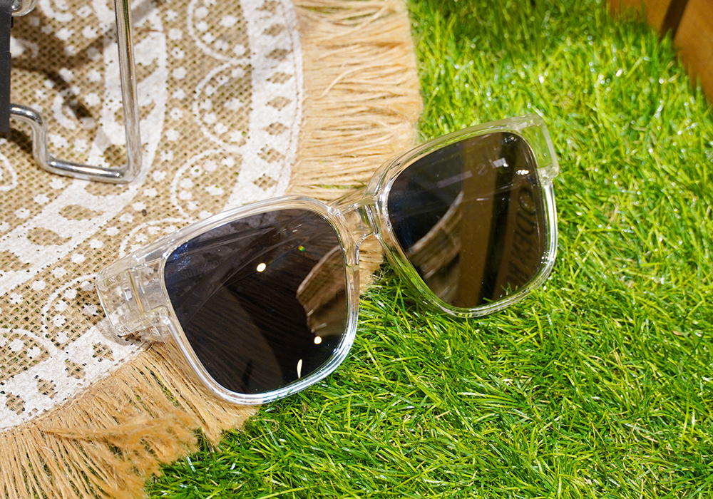 SUPER IDOL | 套鏡 | 日誌時光方框太陽眼鏡 | 淨白透