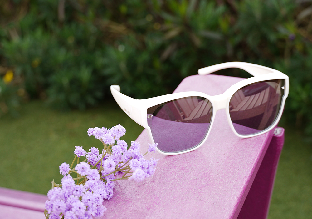 SUPER IDOL | 套鏡 | 領銜主角大方框太陽眼鏡 | 韓系米白