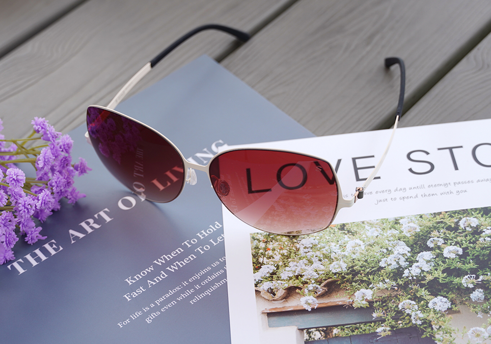 SUPER IDOL | 旅行意義方框太陽眼鏡 | 奶茶咖