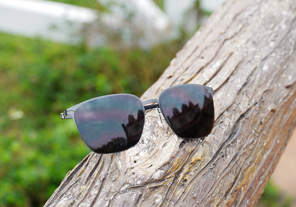 SUPER IDOL | 風度翩翩長方框太陽眼鏡 | 磨砂黑