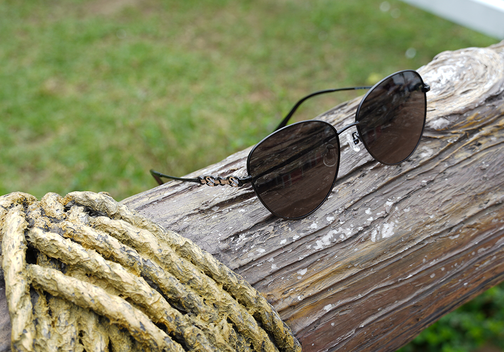 SUPER IDOL | 鍊條logo多邊框太陽眼鏡 | 黑醋栗