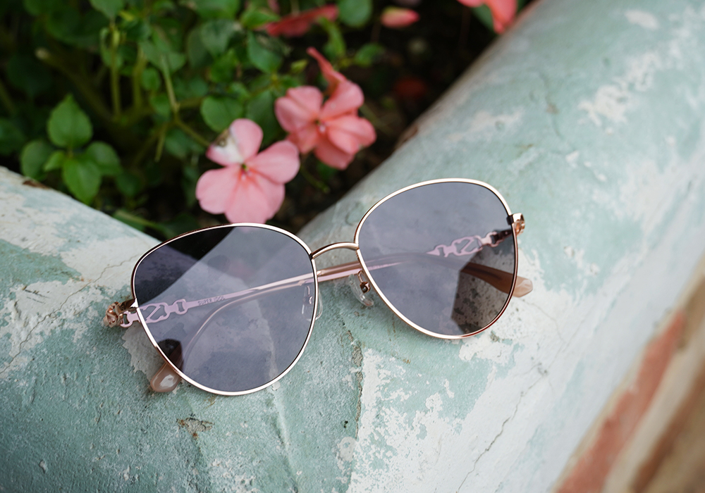 SUPER IDOL | 鍊條logo多邊框太陽眼鏡 | 櫻花粉