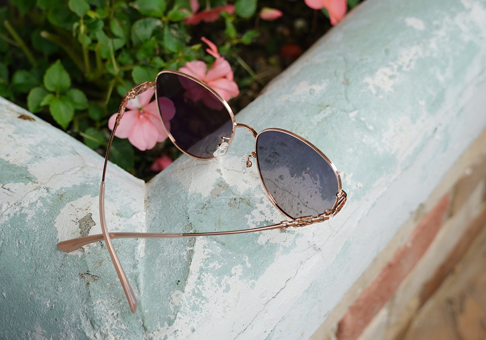 SUPER IDOL | 鍊條logo多邊框太陽眼鏡 | 櫻花粉