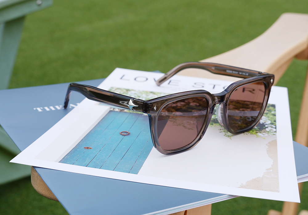 SUPER IDOL | 星辰及你長方框太陽眼鏡 | 曙光茶灰