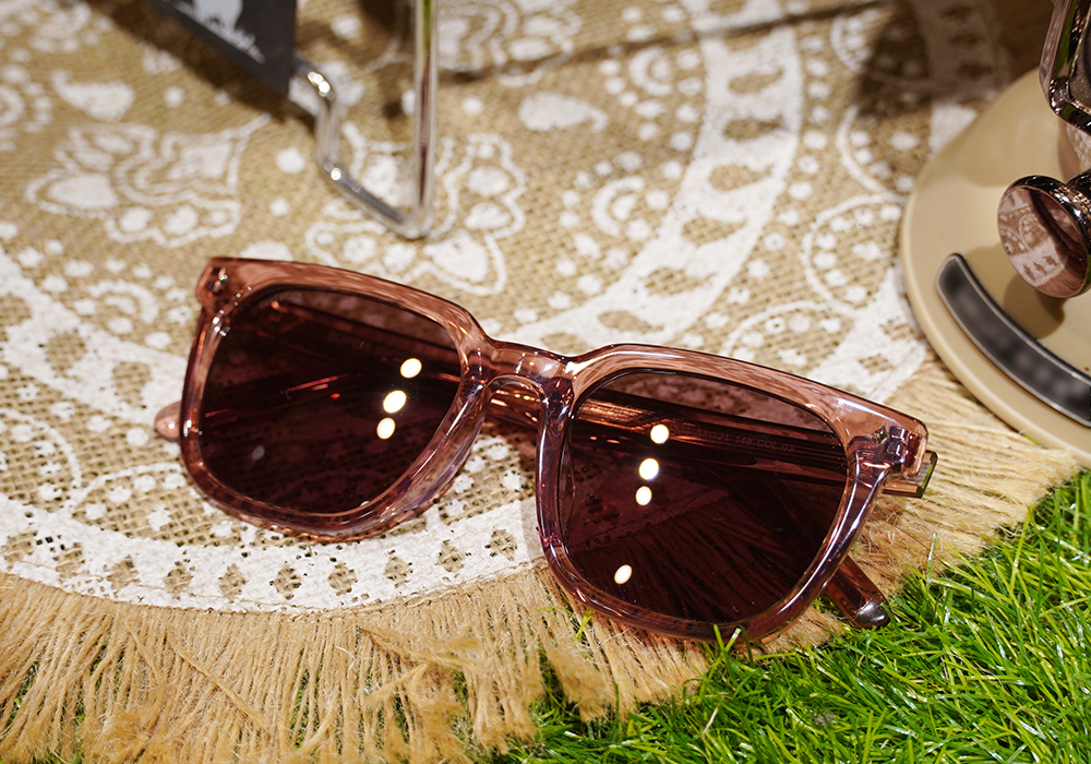 SUPER IDOL | 星辰及你長方框太陽眼鏡 | 夏戀莓果