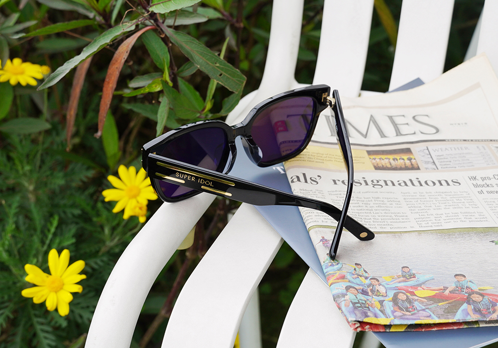 SUPER IDOL | 活力元氣長方框太陽眼鏡 | 亮眼黑