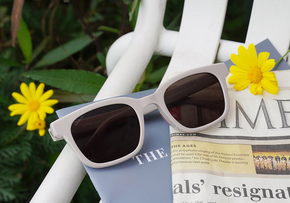 SUPER IDOL | 愜意節奏方框太陽眼鏡 | 烤奶杏