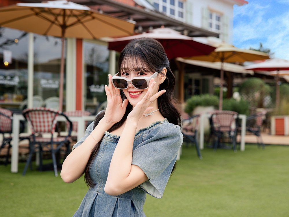 SUPER IDOL | 套鏡 | 復古粗黑長方框太陽眼鏡 | 淺米灰