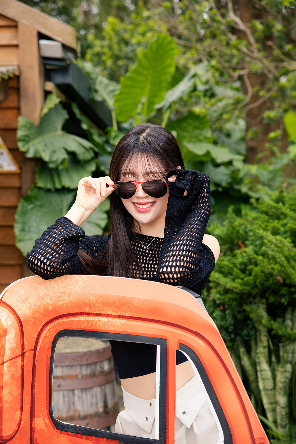 SUPER IDOL | 雙槓風格飛行框太陽眼鏡 | 黑紅拼接