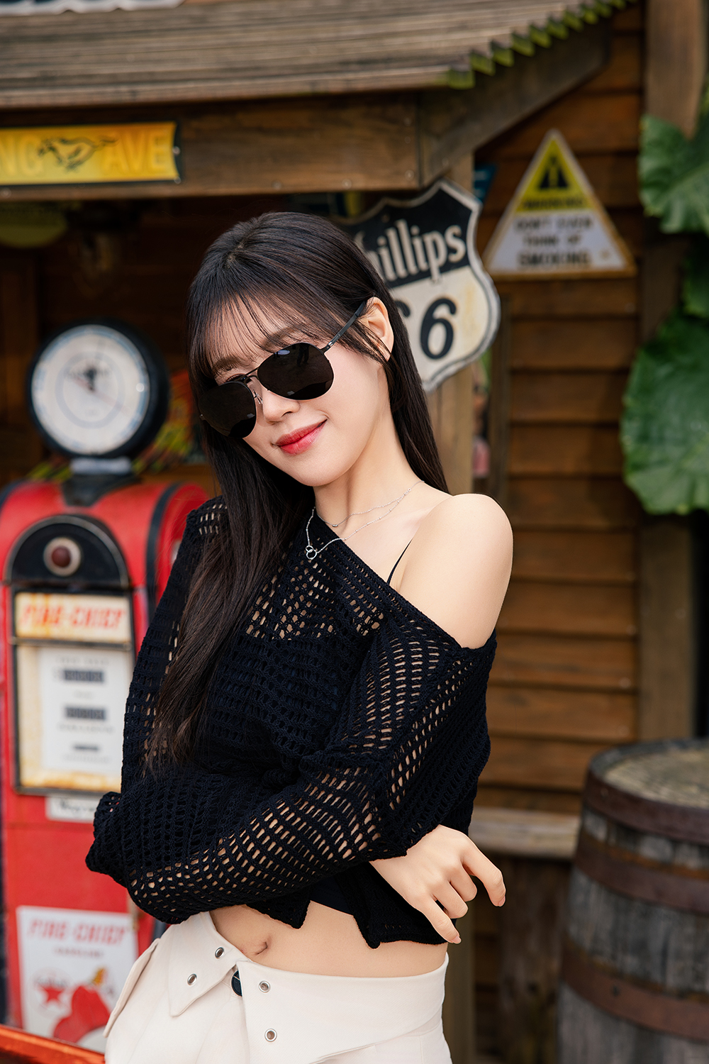 SUPER IDOL | 雙槓風格飛行框太陽眼鏡 | 光澤黑銀