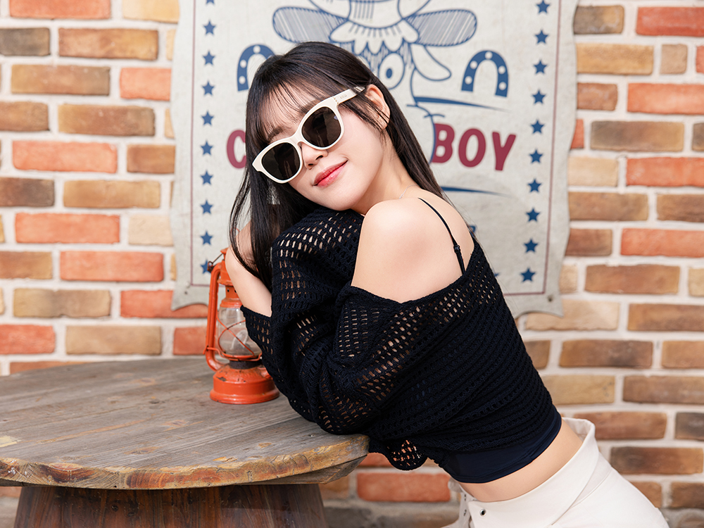 SUPER IDOL | 小香風珍珠多邊框太陽眼鏡 |  貝殼白