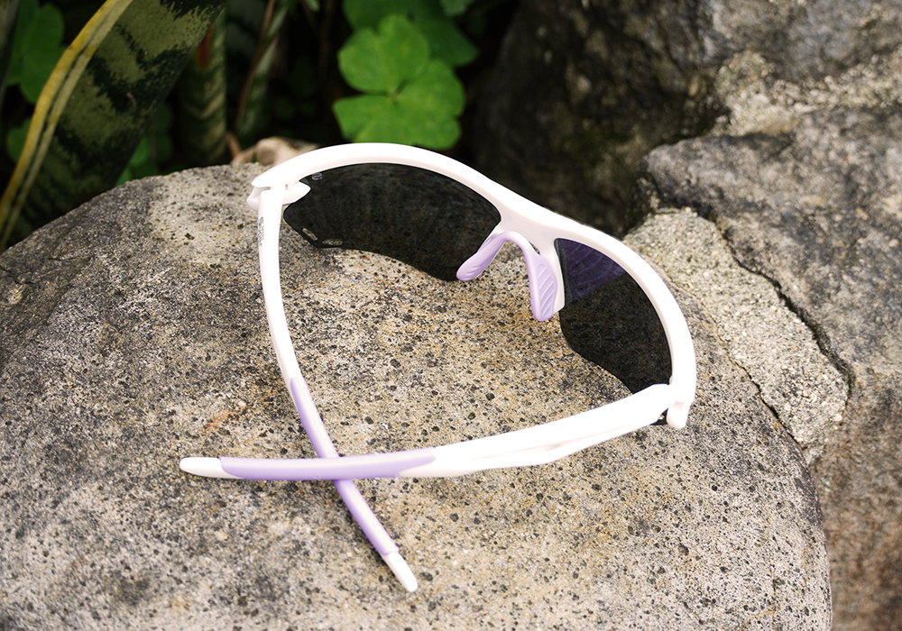 SUPER SPORT | 前衛未來風長方框運動太陽眼鏡 | 夢白紫