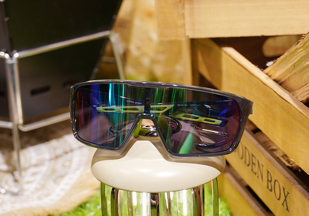 SUPER SPORT | 神秘北極圈護眼框太陽眼鏡 | 拼接黑綠