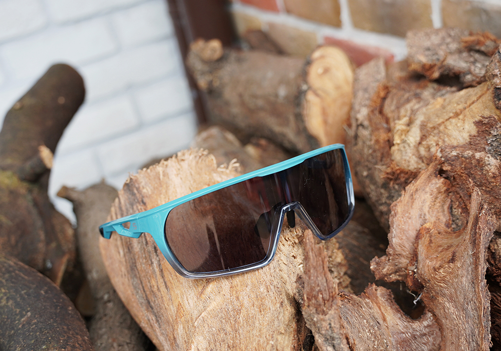 SUPER SPORT | 神秘北極圈護眼框太陽眼鏡 | 海洋藍