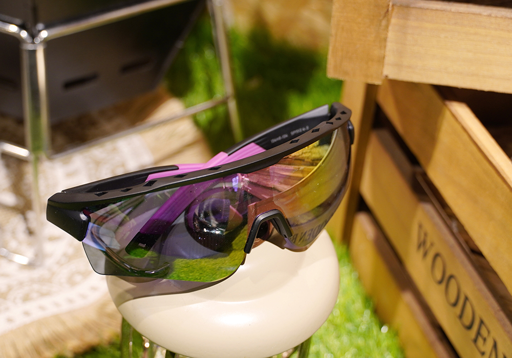 SUPER SPORT | 無所畏懼護眼框太陽眼鏡 | 強勢黑紫