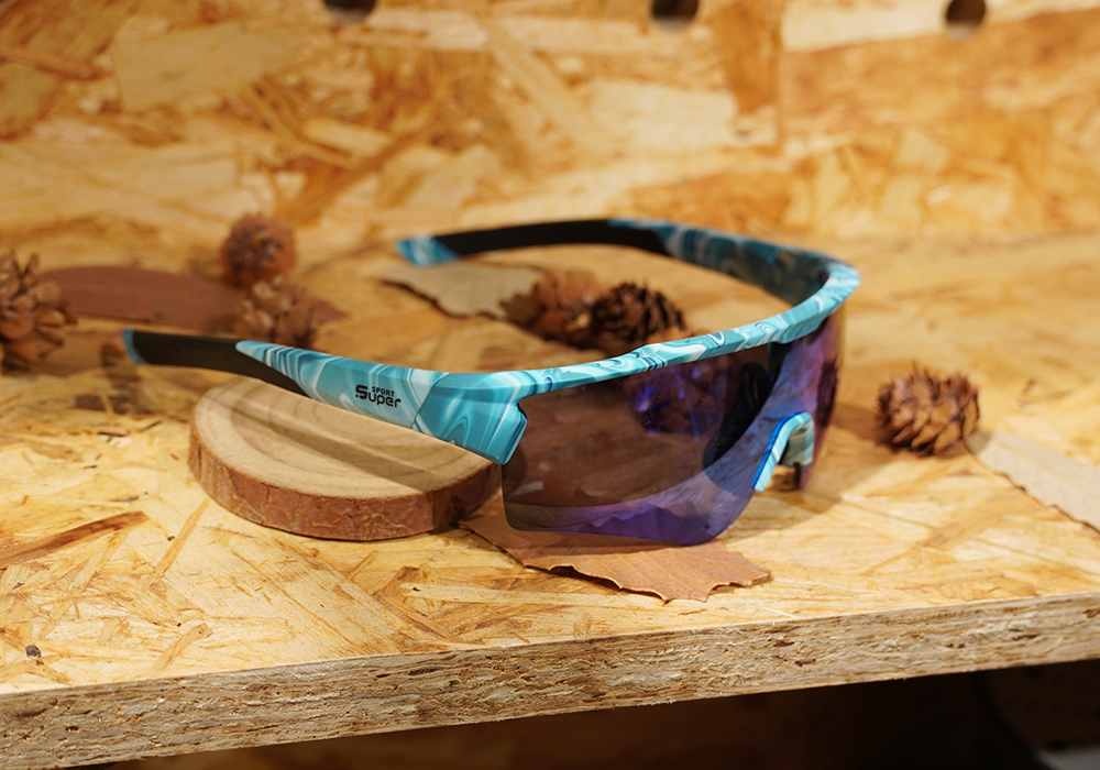 SUPER SPORT | 無所畏懼護眼框太陽眼鏡 | 流體藍