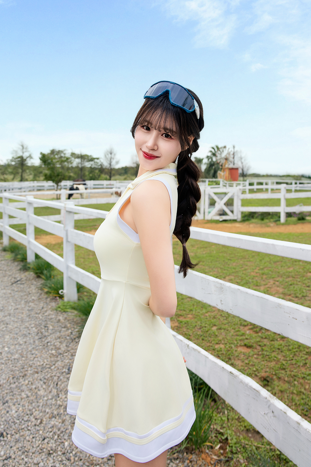 SUPER SPORT | 拼接雙色護眼框太陽眼鏡 | 晴空白x藍